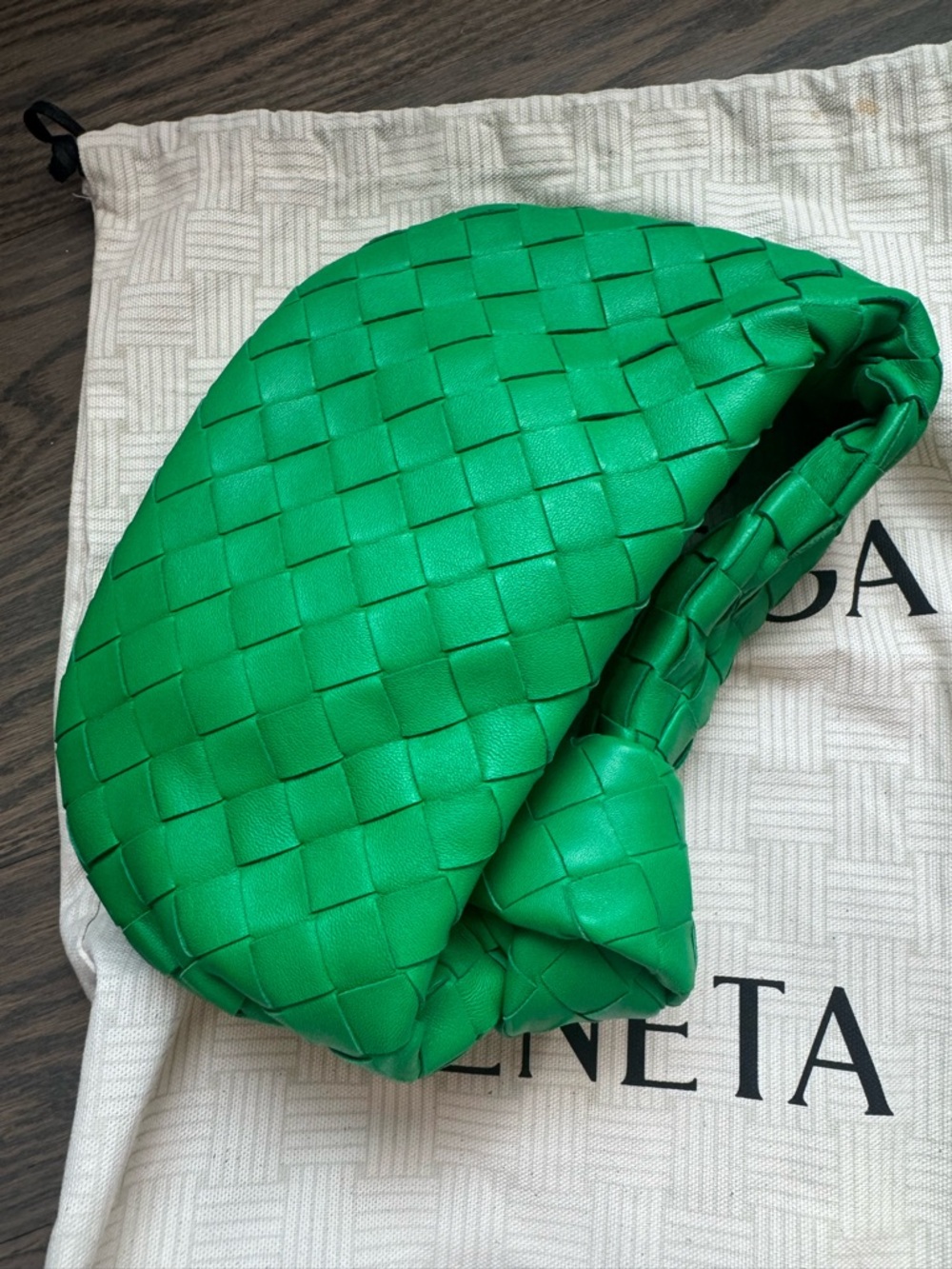 Bottega Veneta Green Jodie Intrecciato Knot Pouch perfect condition